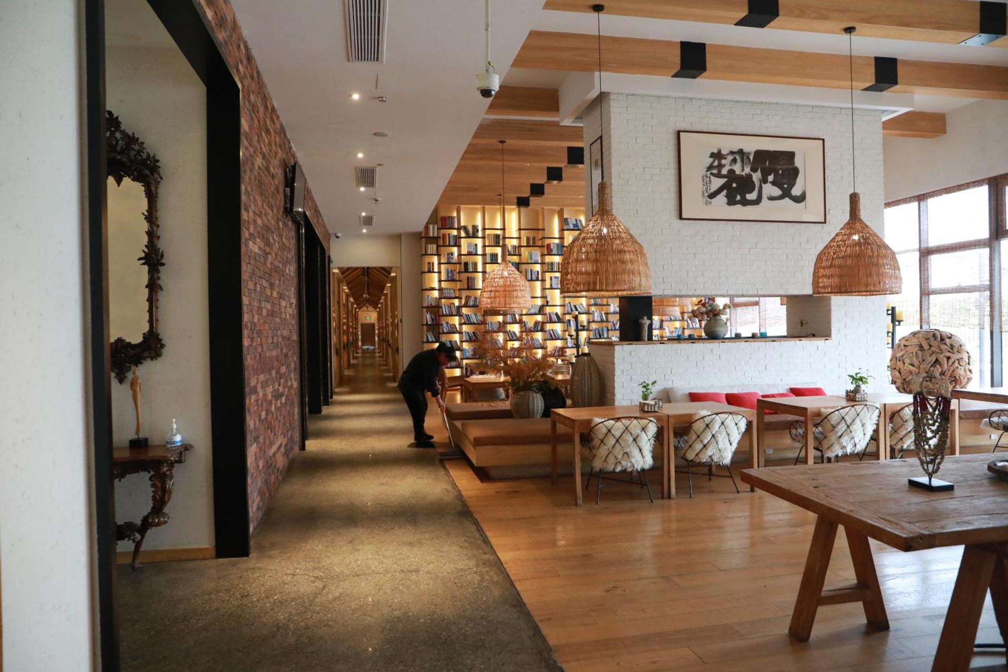 Manli Hotel Shanghai Pudong Airport - Pet Friendly ภายนอก รูปภาพ